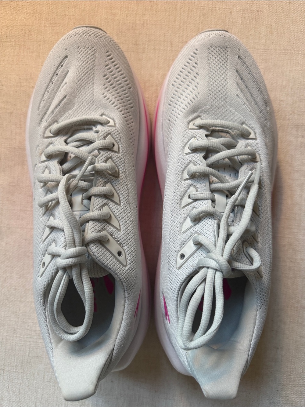 Brooks Glycerin Max Women’s Size 9 - Picture 3 of 5